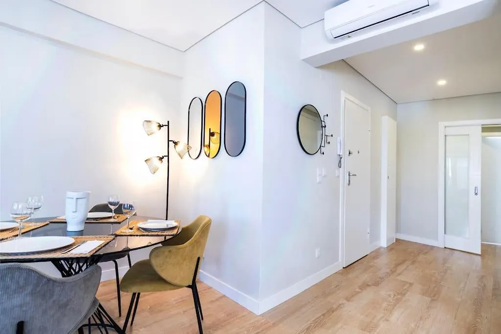 New - Luxury & Bright Apartment Lisboa 0*,  البرتغال