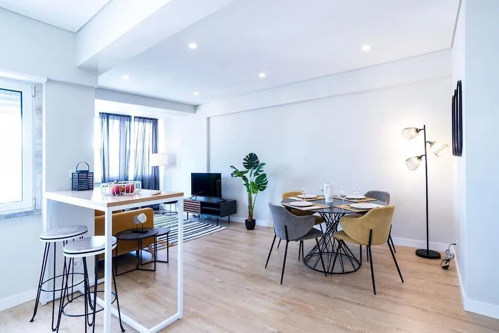 New - Luxury & Bright Apartment Lisboa 0*,  البرتغال